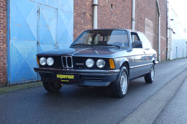 1 owner BMW 320/6 bought in Italy sold to Holland