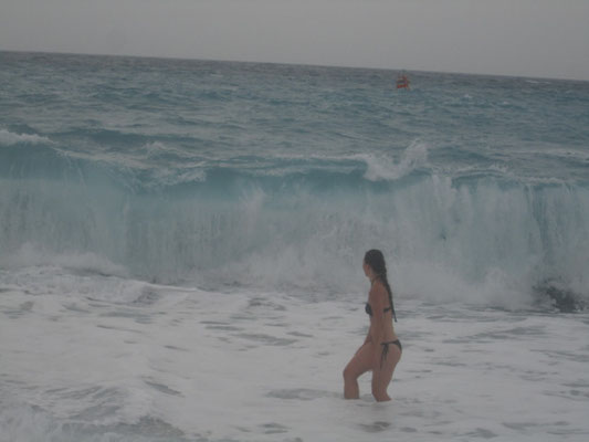 Huge powerful waves