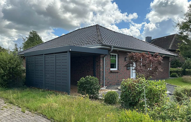 Beispiel-Nr. ST-43  Einzelcarport hier mit Wandausführung KOMPAKT Tafel Langloch