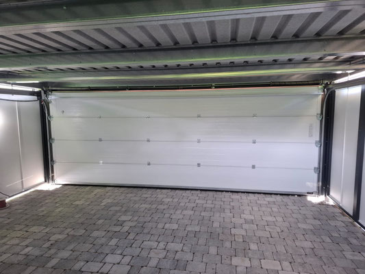 Beispiel-Nr. CG21  Garagen-Großtor für möglichst große Einfahrtbreite in dieser CG Carport-Garage