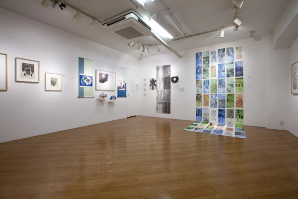 Right/右　Masato Nagai/永井雅人　「シルクロードの光　敦煌の色」銅版画、モノタイプ、デジタルプリント、和紙、アクリル、水彩　２０１６年