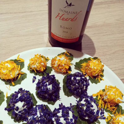 cuisine-plantes-sauvages-fromage-chevre-fleurs-vin-bio-cour-cheverny-romorantin