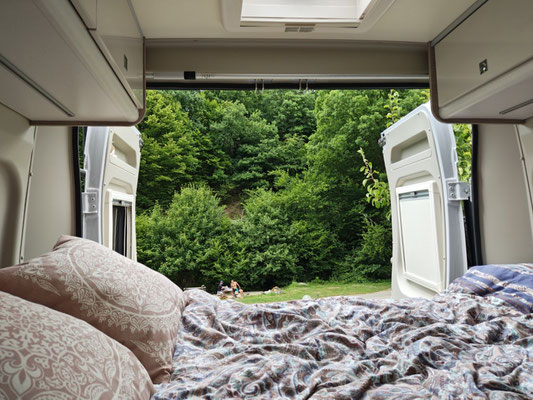 naturnaher Ausblick im Camping Rursee