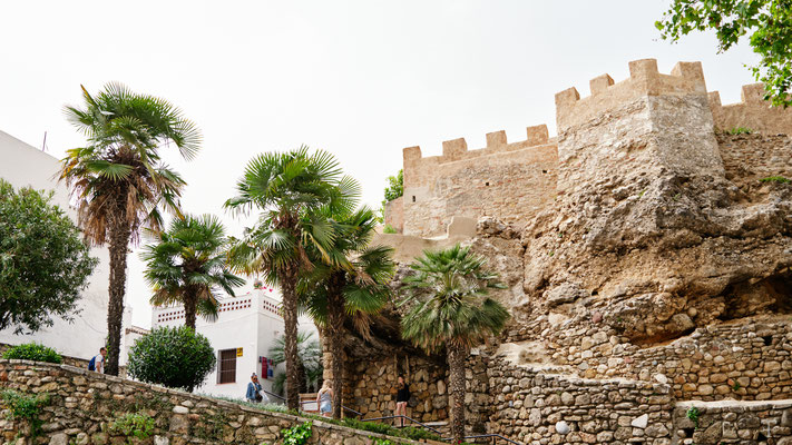 Marbella -von der Burg steht nur noch ein Mauerrest...