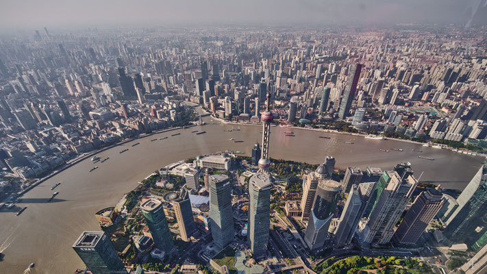 Blick aus 552 m -vom zweithöchsten Gebäude der Welt, Shanghai