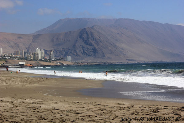 STELLPLATZ AM STADTSTRAND VON IQUIQUE