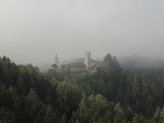 Lamprechtsburg mit Burgkapelle