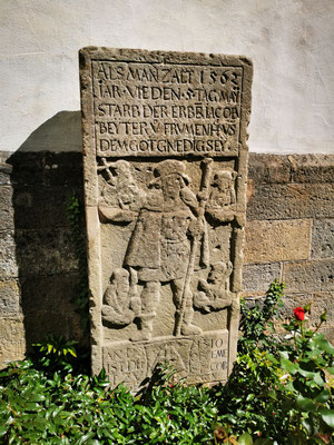 Hirrlingen - Grabstein eines Pilgers
