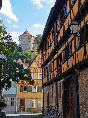 Tübingen - Altstadt mit Blick zum Schloss