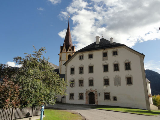 Anras - Schloss und Kirche St.Stephanus