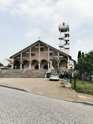 Salto - Igreja Nova mit eigenartigem Kirchturm
