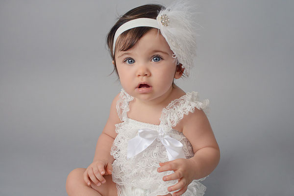 Barboteuse dentelle blanche headband bébé