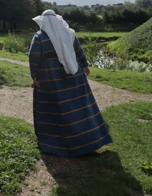 das fertige Kleid, Schneiderarbeiten K.Laabs , Foto L.Mann