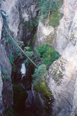 Maligne Canyon