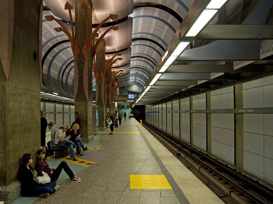 Hollywood / Highland Station, Los Angeles