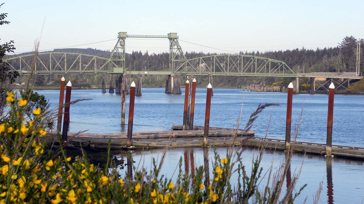 Drehbrücke über den  Coquille River, Oregon