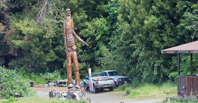 Carved Wood Statue, Phillipsville