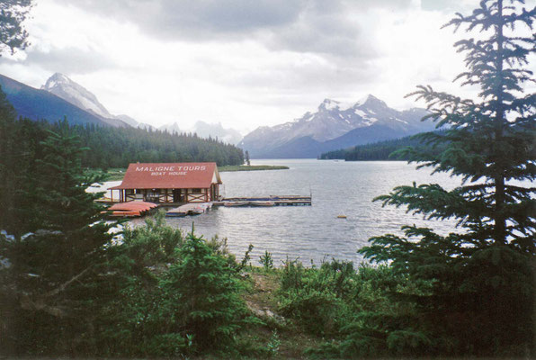 Maligne Lake