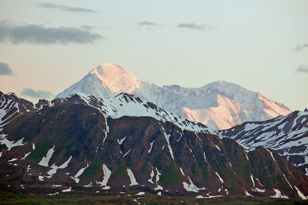 Mount McKinley im Morgenrot um 3:34 Uhr