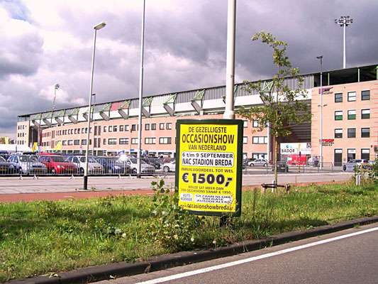 Buitenreclame - Driehoeksborden - Automotive Sales Event - gezamenlijke dealers Breda