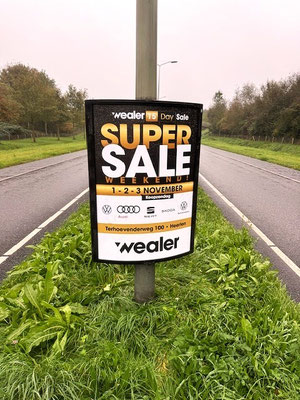 Buitenreclame voor het Automotive Sales Event, 1-2-3 november 2024 bij Wealer-Heerlen, officieel Volkswagen-, Audi-, SEAT-,  Škoda dealer.