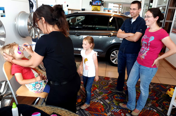 Kids entertainment - Automotive Sales Event - Van den Udenhout Helmond - Volkswagen-Audi-SEAT-ŠKODA - 35 verkochte auto's in 1 weekend