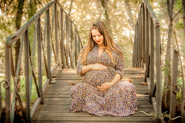 Oz' Iris Photoraphe basé dans l' aveyron ( Millau, Creissels, Saint Georges de Luzençon, Aguessac, Comprégnac,Rivière sur Tarn, ...) Photographie d' Iris, de Portrait et de Familles