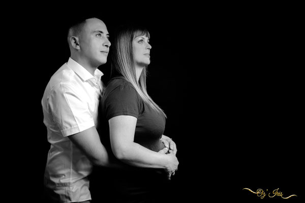 Oz' Iris Photoraphe basé dans l' aveyron ( Millau, Creissels, Saint Georges de Luzençon, Aguessac, Comprégnac,Rivière sur Tarn, ...) Photographie d' Iris, de Portrait et de Familles