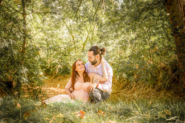 Oz' Iris Photoraphe basé dans l' aveyron ( Millau, Creissels, Saint Georges de Luzençon, Aguessac, Comprégnac,Rivière sur Tarn, ...) Photographie d' Iris, de Portrait et de Familles