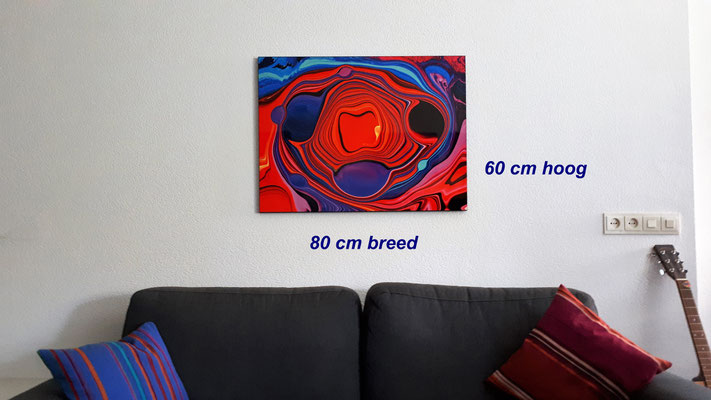 80 CM B X 60 CM H. Mooie maat voor boven een bankstel enz.