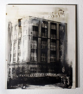 Urban Studies (Essen 1930), Acrylfarbe und belichtete Silbergelatine auf Leinwand, 1997