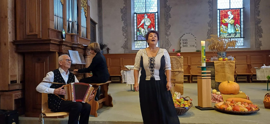 20.10.24, Erntedank Gottesdienst, Manuela Garrido Sopran mit Doris Zürcher Orgel / Klavier