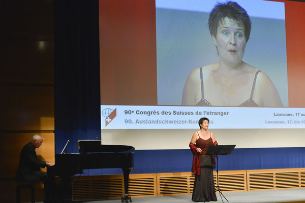 Manuela Garrido, Sopran, Auftritt am Auslandschweizerkongress 2012 in Lausanne
