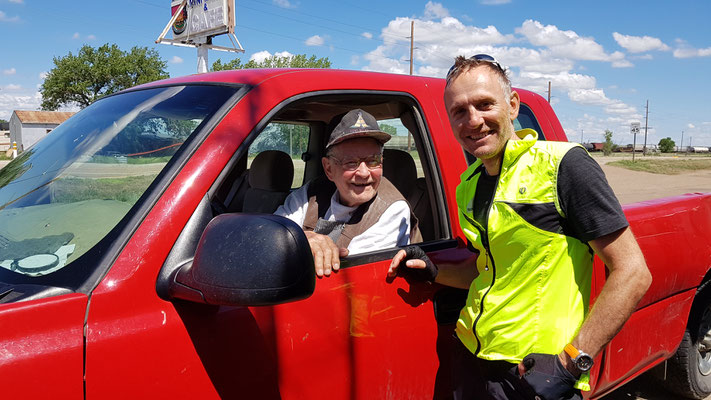 Lagebesprechung mit dem 90-jährigen Al, Ladenbesitzer in Dodson, MT