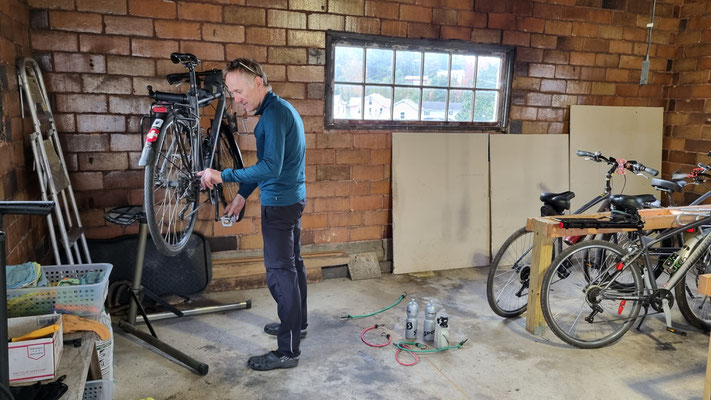 Yoder's Guest House mit super eingerichtetem Velokeller
