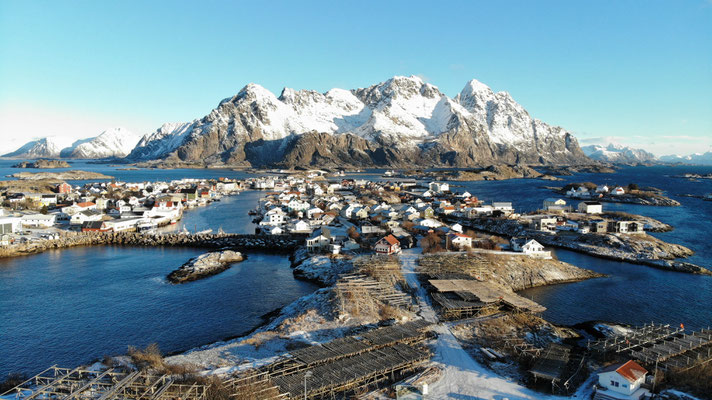 Henningsvaer