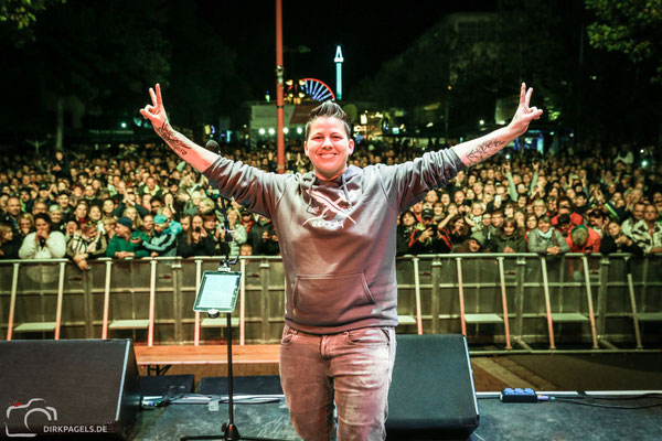 Kerstin Ott beim Teltower Stadtfest 2018, Foto: Dirk Pagels, Fotograf in Teltow, Kleinmachnow, Stahnsdorf, Potsdam, Berlin, Bundes- Weltweit