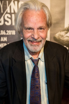 Schauspieler, Peter Sattmann bei der Premiere von Flying Illusion mit den Flying Steps in Theater am Potsdamer Platz, Foto: Dirk Pagels, Fotograf in Teltow, Kleinmachnow, Stahnsdorf, Potsdam, Berlin, Bundes- Weltweit