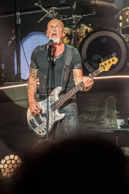 Björn Both, Sänger und Bassist von Santiano, Uber Arena, Foto: Dirk Pagels, Fotograf in Teltow, Kleinmachnow, Stahnsdorf, Potsdam, Berlin, Bundes- Weltweit
