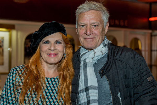 Claudia Wenzel mit Ehemann Rüdiger Joswig, beide Schauspieler, Foto: Dirk Pagels, Teltow