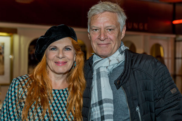 Claudia Wenzel mit Ehemann Rüdiger Joswig, beide Schauspieler, Foto: Dirk Pagels, Fotograf in Teltow, Kleinmachnow, Stahnsdorf, Potsdam, Berlin, Bundes- Weltweit