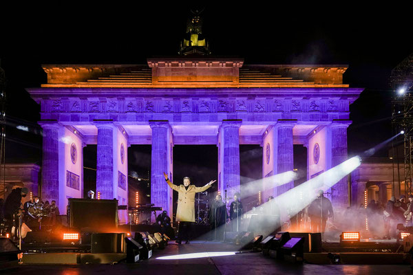 Marius Müller-Westernhagen am 20.03.2022 beim Sound of Peace am Brandenburger Tor Berlin, Foto: Dirk Pagels, Fotograf in Teltow, Kleinmachnow, Stahnsdorf, Potsdam, Berlin, Bundes- Weltweit