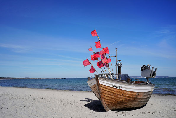 Fischerboot am Strand von Binz, Ostsee, Foto: Dirk Pagels, Fotograf in Teltow, Kleinmachnow, Stahnsdorf, Potsdam, Berlin, Bundes- Weltweit
