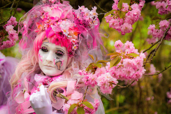 Cosplay in Teltow, Kirschblütenallee, Foto: Dirk Pagels, Fotograf in Teltow, Kleinmachnow, Stahnsdorf, Potsdam, Berlin, Bundes- Weltweit
