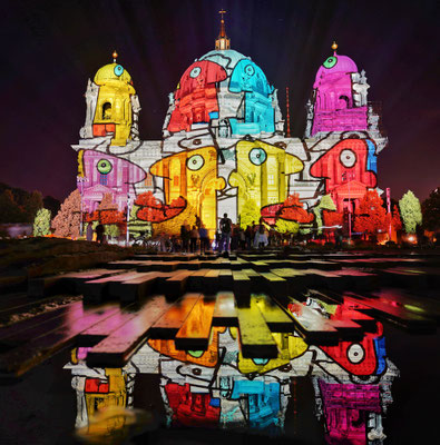 Der beleuchtete und illuminierte Berliner Dom beim Festival of Lights 2021, Foto: Dirk Pagels, Fotograf in Teltow, Kleinmachnow, Stahnsdorf, Potsdam, Berlin, Bundes- Weltweit