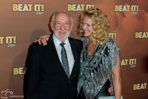 Schauspieler Dieter Hallervorden und Christiane Zander bei der Weltpremiere vom Musical Beat It in Berlin, Foto: Dirk Pagels, Fotograf in Teltow, Kleinmachnow, Stahnsdorf, Potsdam, Berlin, Bundes- Weltweit