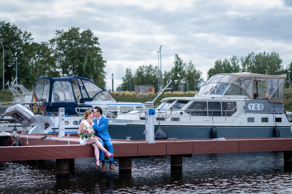 Hochzeit in Teltow, Stadthafen/Marina Teltow, 2022, Foto: Dirk Pagels, Hochzeitsfotograf in Teltow, Kleinmachnow, Stahnsdorf, Potsdam, Berlin, Bundes- Weltweit