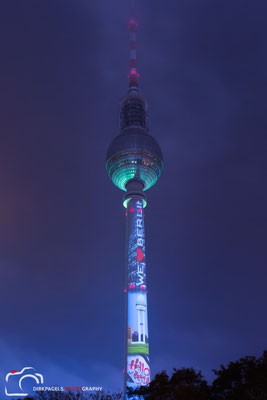 Der beleuchtete und illuminierte Berliner Fernsehturm, beim Festival of Lights 2016, Foto: Dirk Pagels, Fotograf in Teltow, Kleinmachnow, Stahnsdorf, Potsdam, Berlin, Bundes- Weltweit