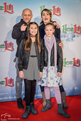 Filmpremiere von "Hexe Lilli rettet Weihnachten". Mit Hedda Erlebach, Aleyna Obid, Anja Kling und Jürgen Vogel, Foto: Dirk Pagels , Teltow