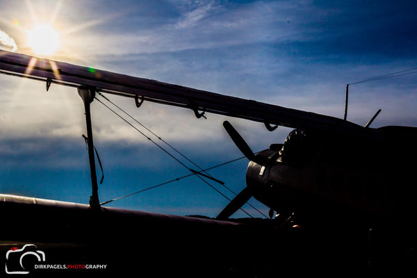 Doppeldecker Flugzeug in der Sonne, Foto: Dirk Pagels, Fotograf in Teltow, Kleinmachnow, Stahnsdorf, Potsdam, Berlin, Bundes- Weltweit